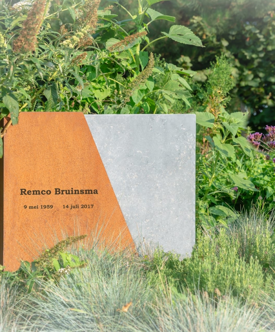 Grafsteen-cortenstaal-en-belgisch-harsteen